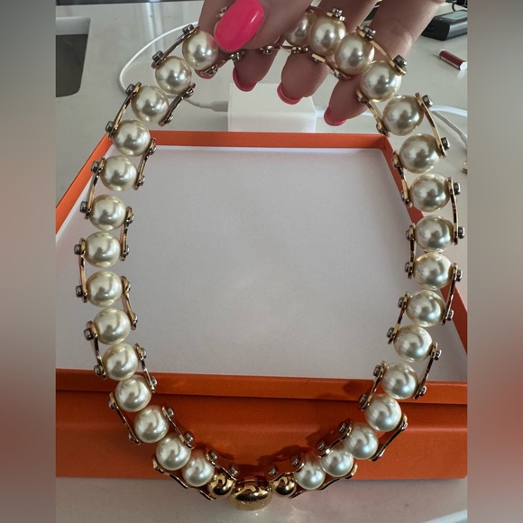 Louis Vuitton Speedy Pearls One Rack Necklace. - Picture 4 of 7